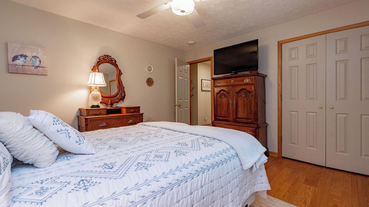 Photo of Bedroom in Blakeslee