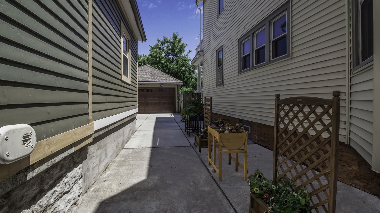 Photo of Patio Balcony in Front Park