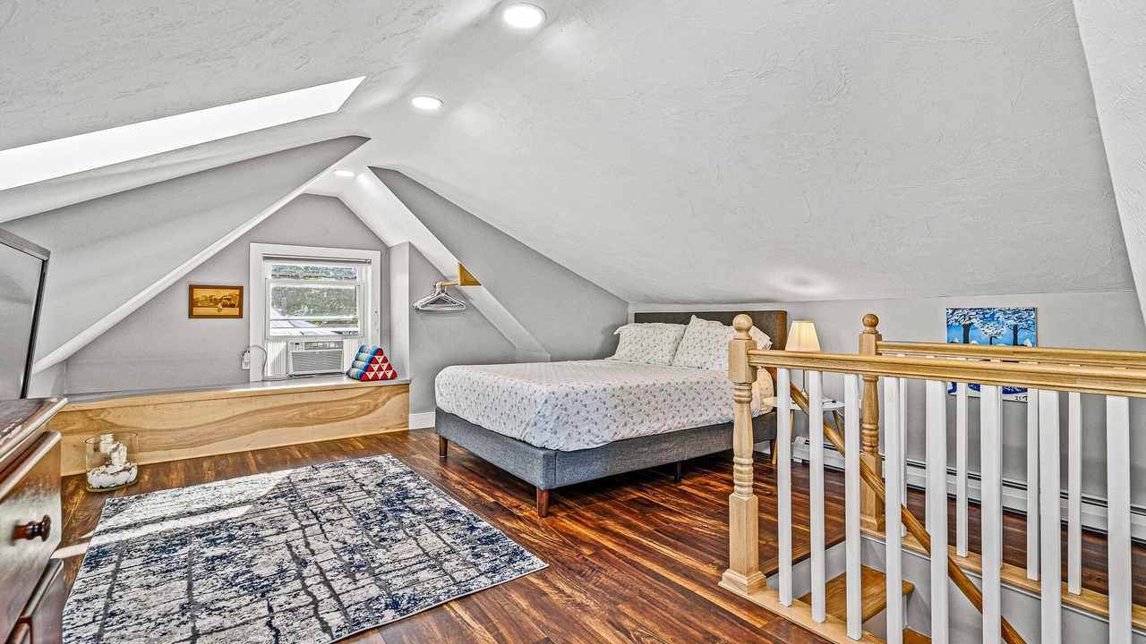 Photo of Bedroom in Quincy