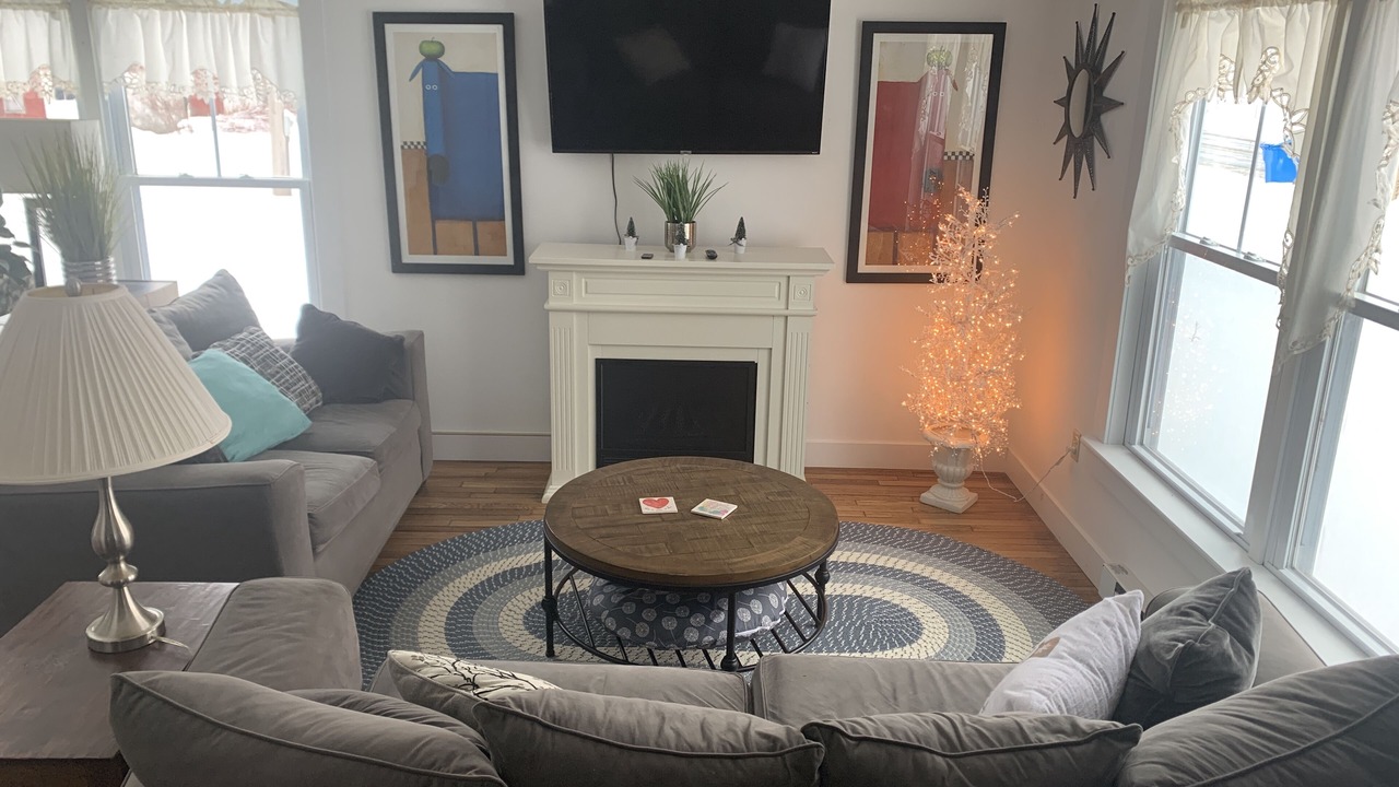 Photo of Livingroom in Hamilton