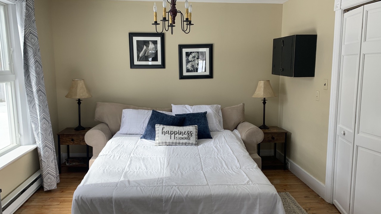 Photo of Bedroom in Hamilton