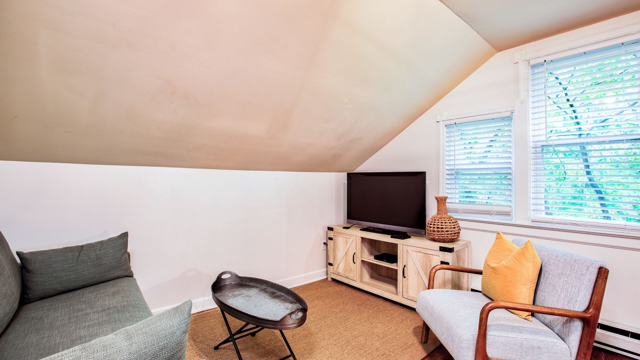 Photo of Livingroom in Winston - Salem