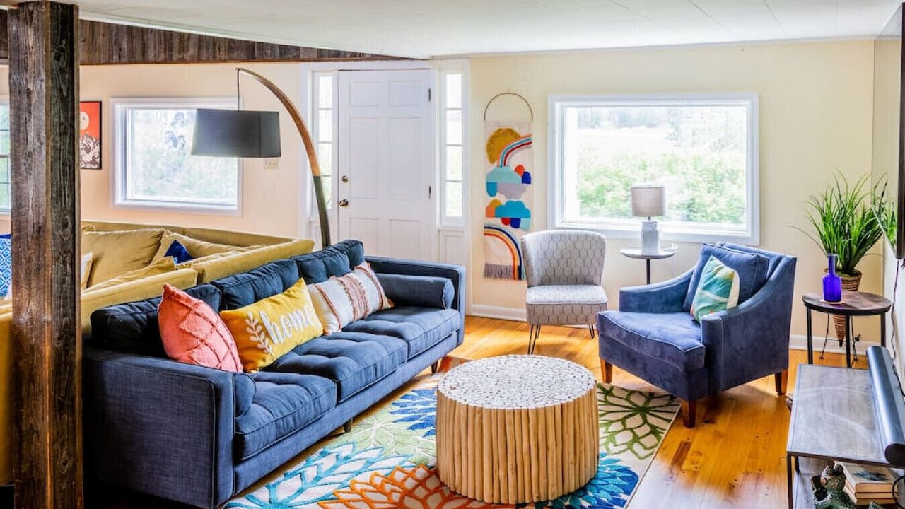 Photo of Livingroom in Eden Mills