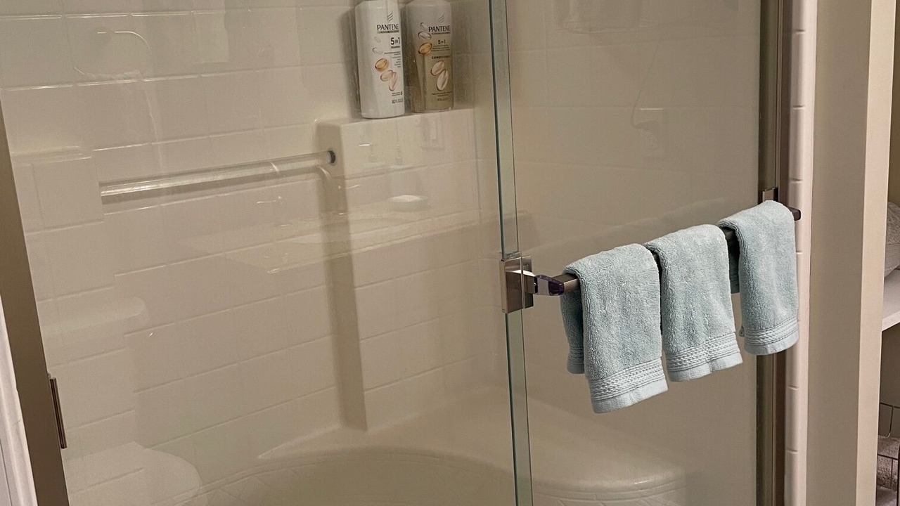 Photo of Bathroom in Crystal Beach