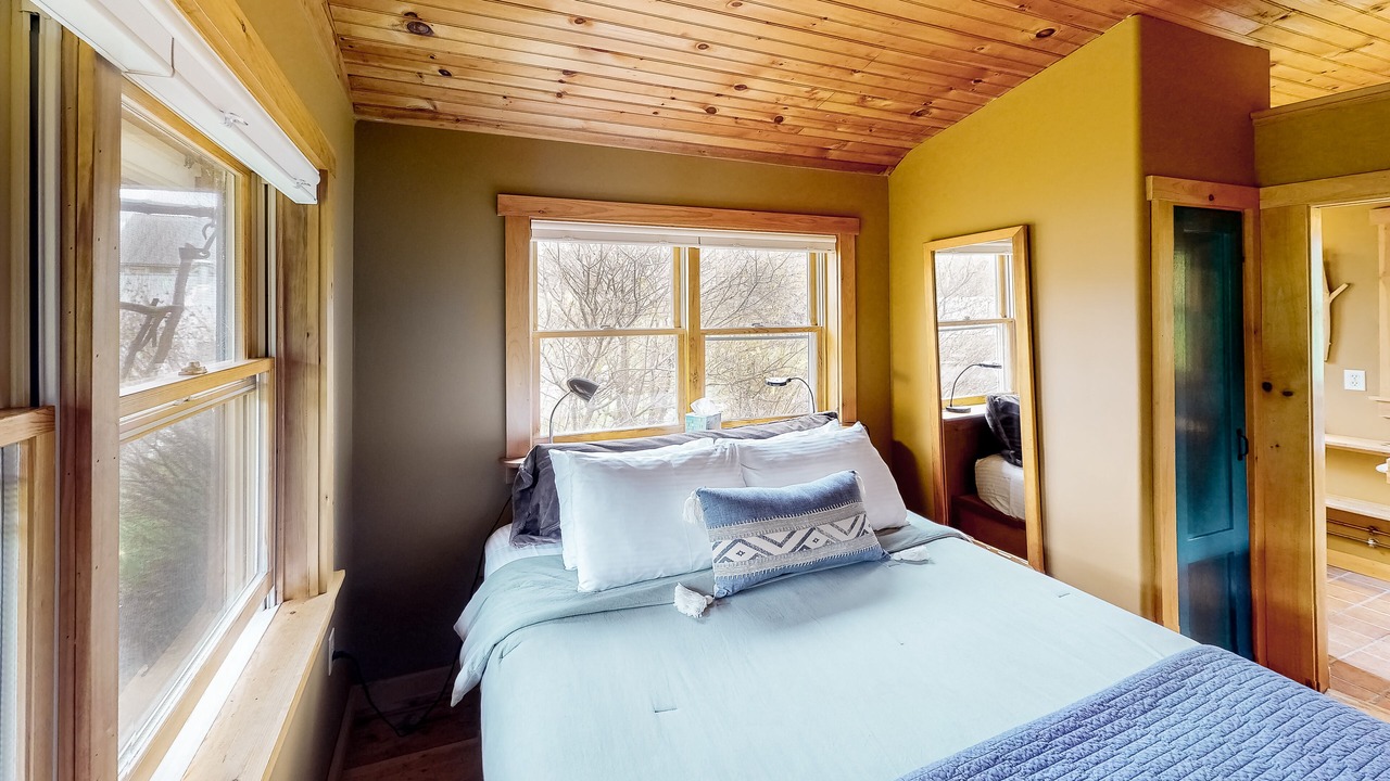 Photo of Bedroom in Northfield