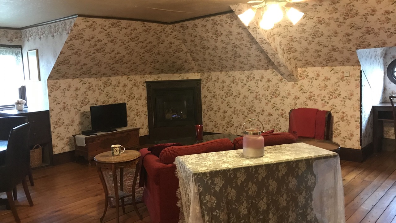 Photo of Livingroom in Glens Falls