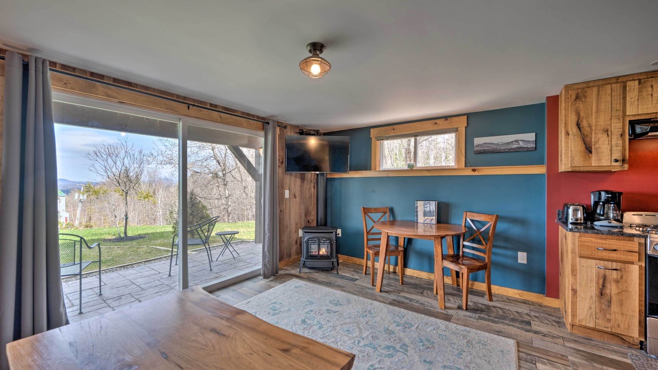 Photo of Livingroom in East Burke