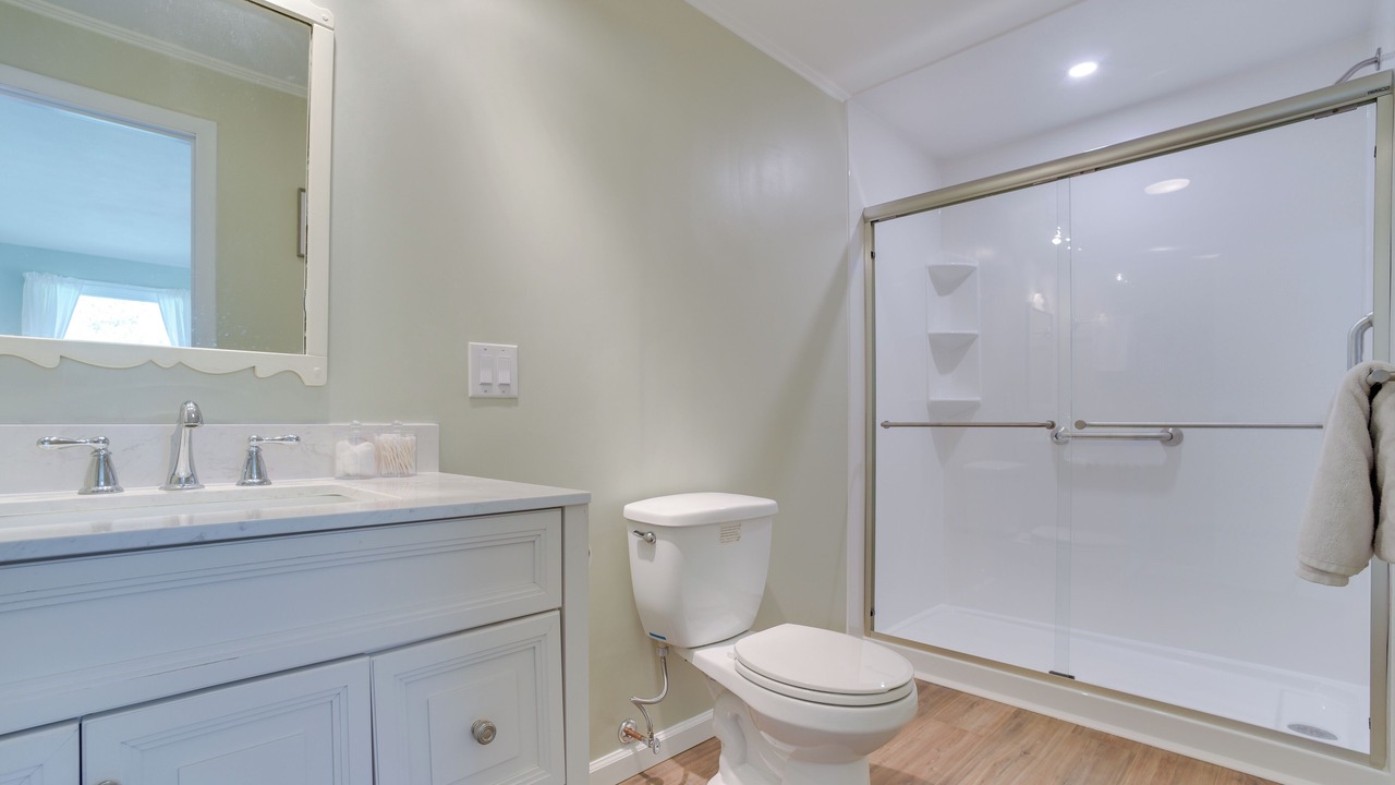 Photo of Bathroom in Burlington Flats