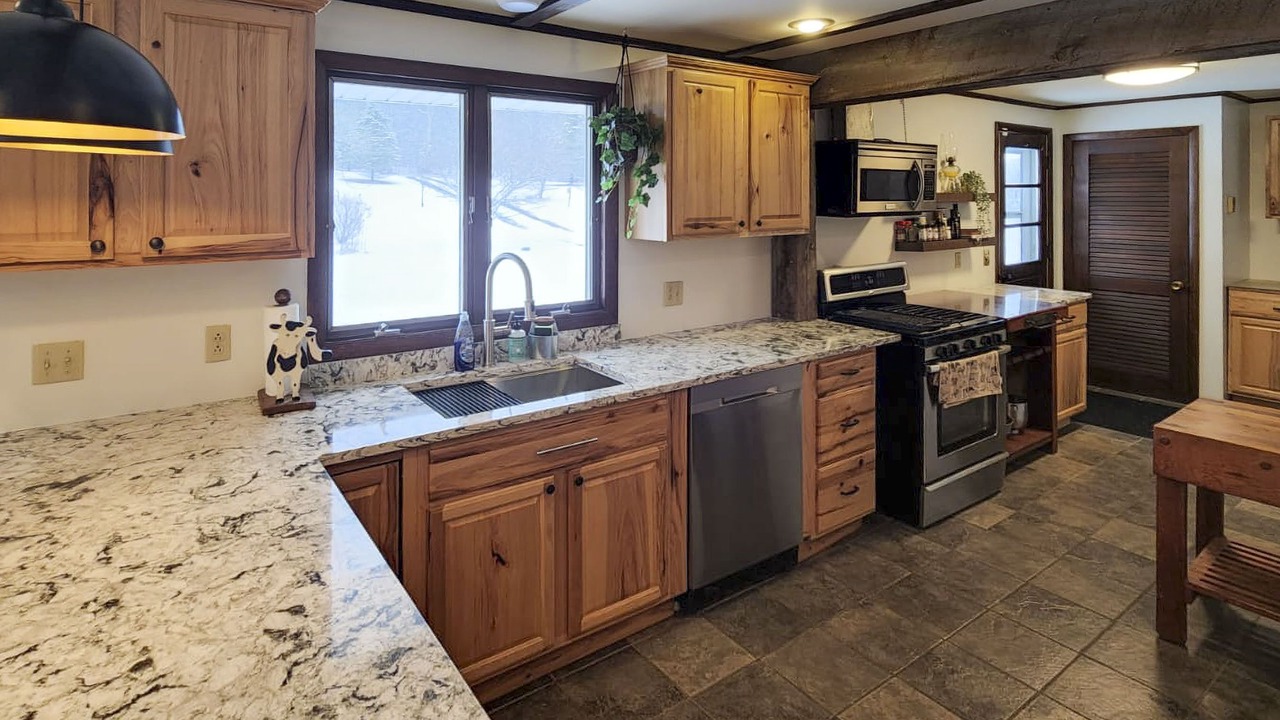 Photo of Kitchen in Burlington Flats
