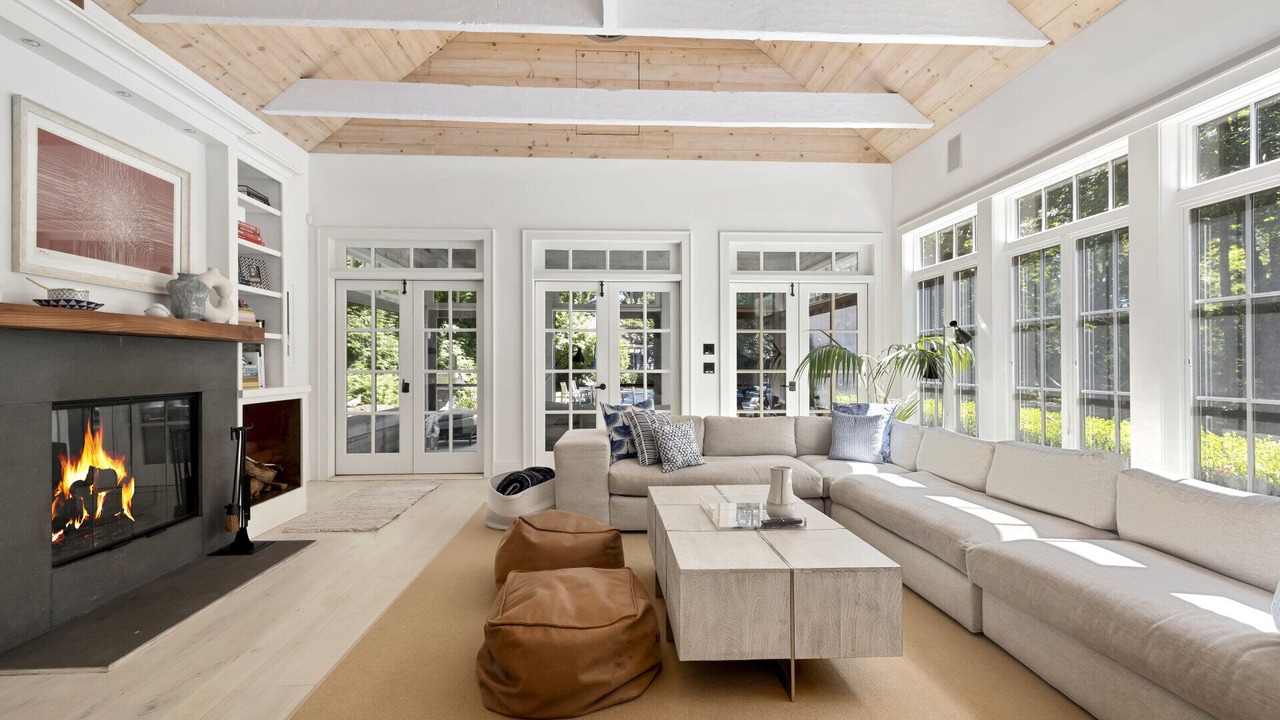 Photo of Livingroom in Clearwater Beach