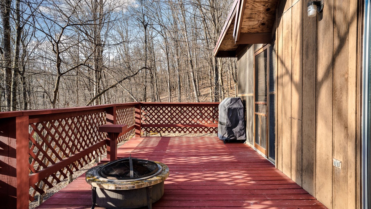 Photo of Patio Balcony in Lost River