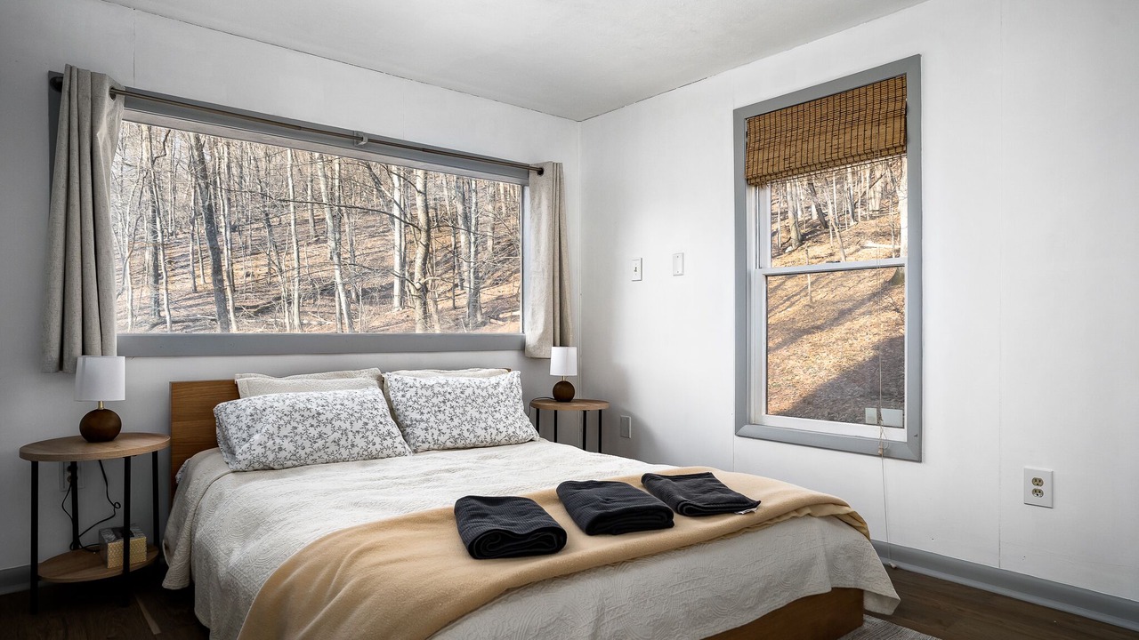 Photo of Bedroom in Lost River