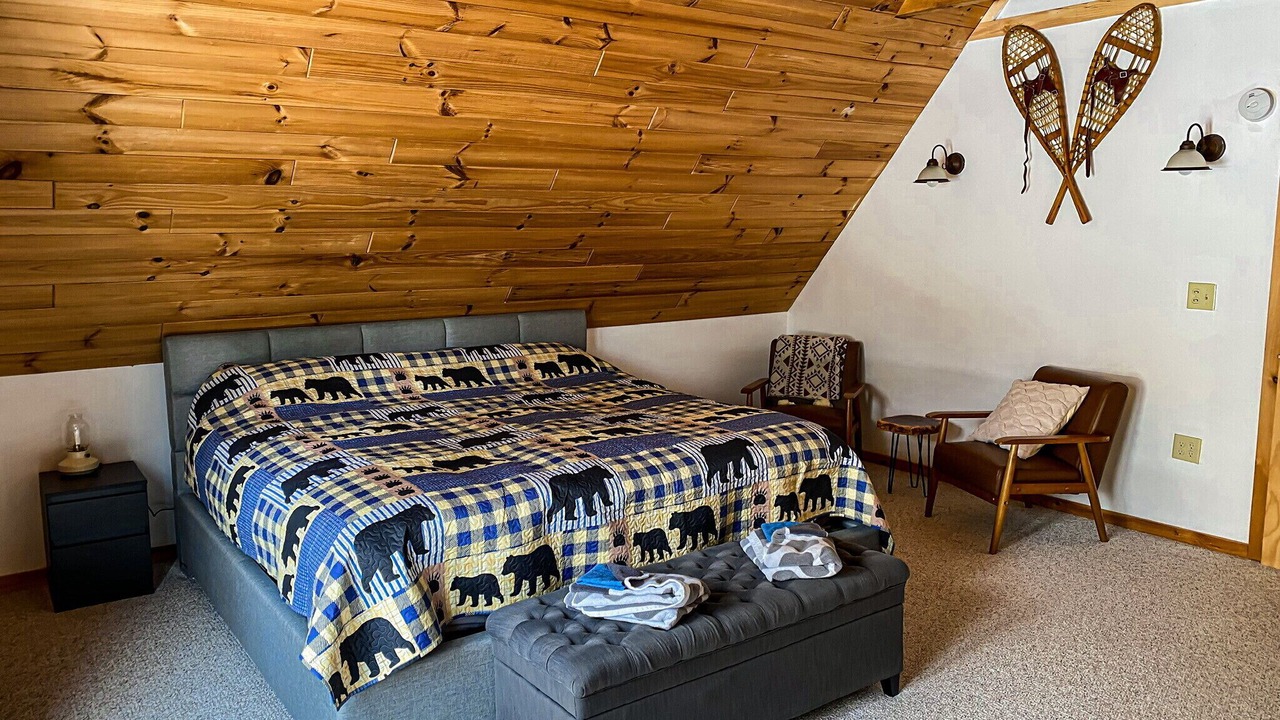 Photo of Bedroom in North Creek