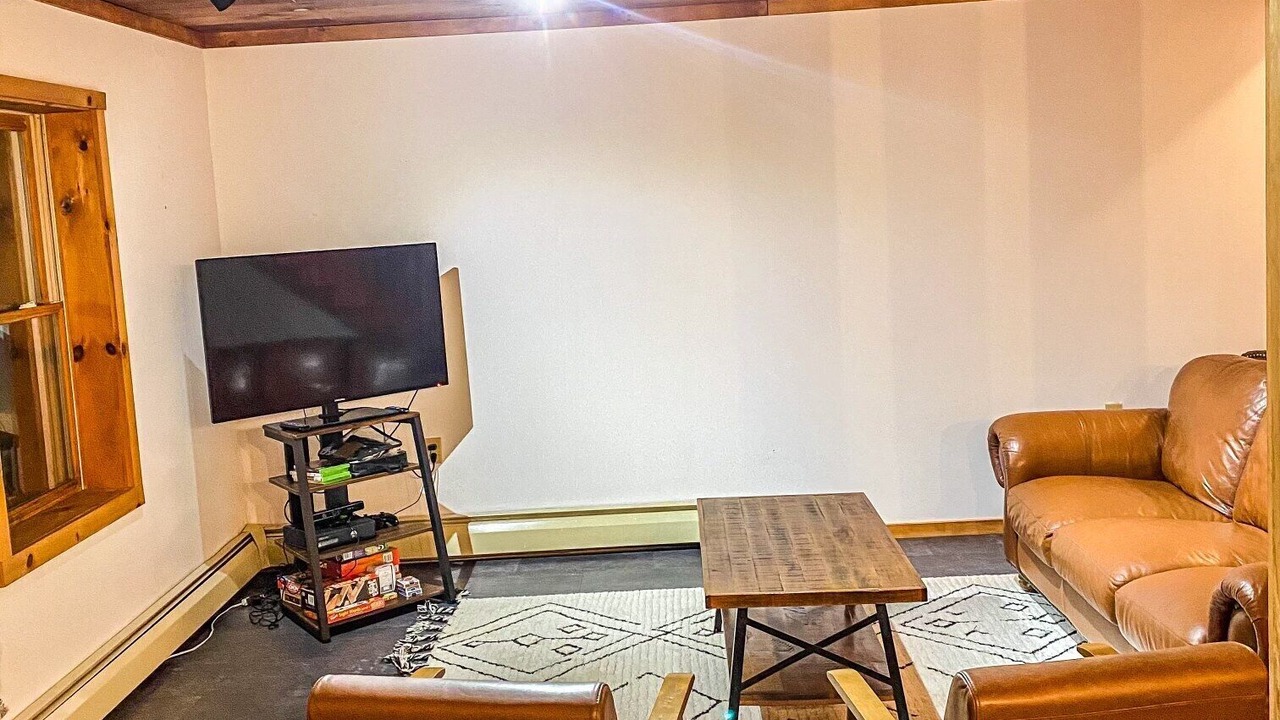 Photo of Livingroom in North Creek