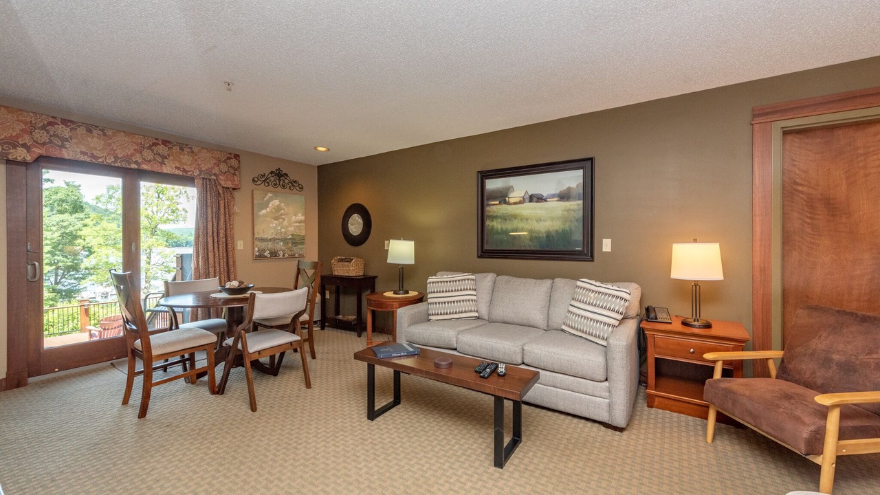 Photo of Livingroom in Thayerville