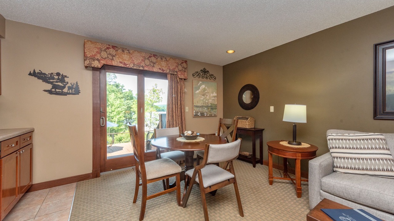 Photo of Livingroom in Thayerville