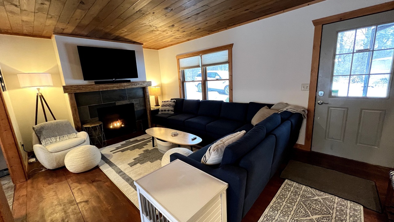 Photo of Livingroom in Little Valley