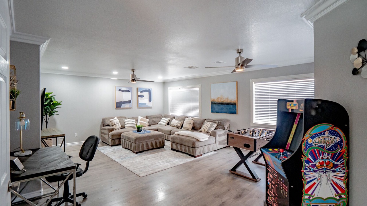 Photo of Livingroom in Silverado Ranch