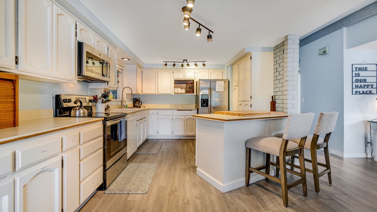 Photo of Kitchen in Dunes City