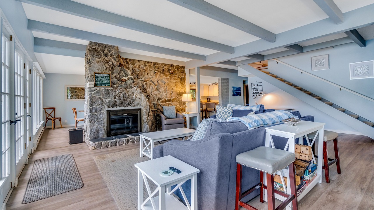 Photo of Livingroom in Dunes City
