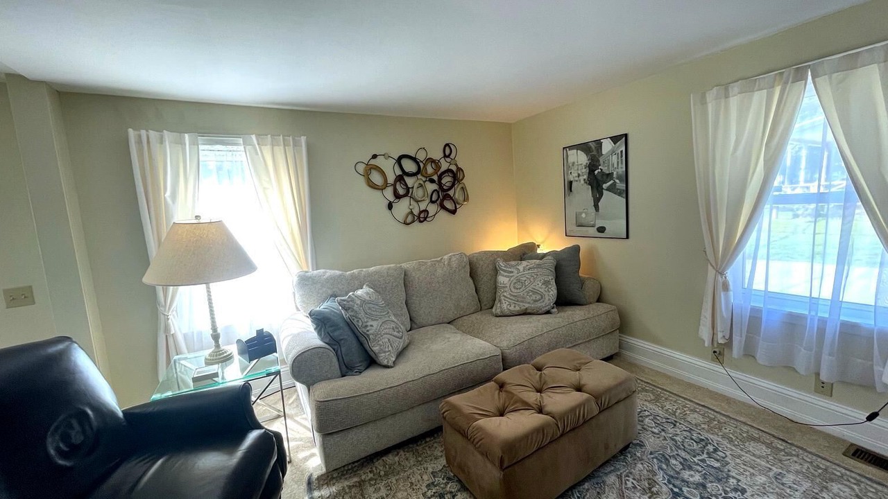 Photo of Livingroom in South End