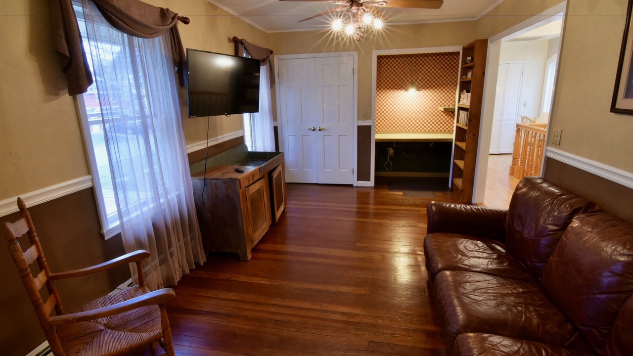 Photo of Bedroom in Saugerties