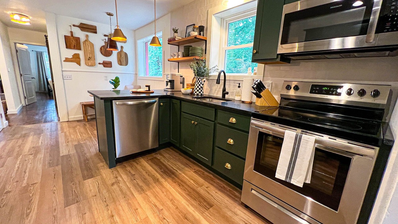 Photo of Kitchen in Lake Luzerne-Hadley