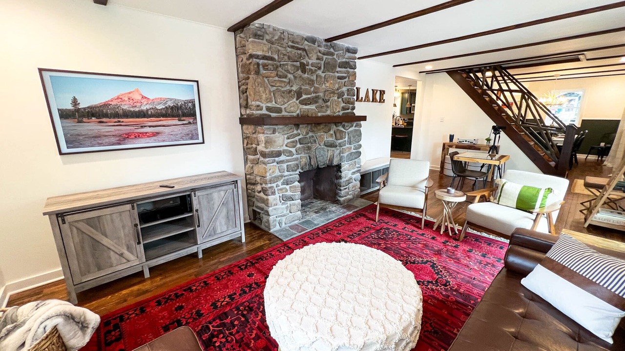 Photo of Livingroom in Lake Luzerne-Hadley