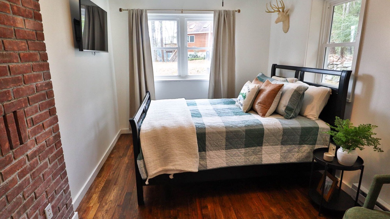 Photo of Bedroom in Lake Luzerne-Hadley