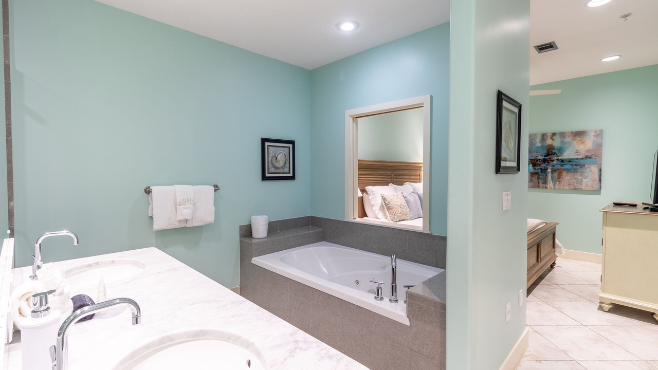 Photo of Bathroom in Galveston