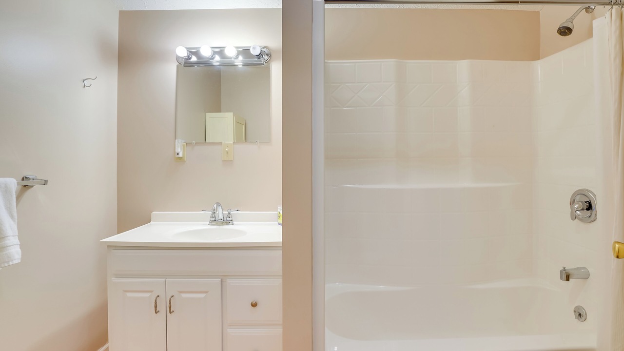 Photo of Bathroom in Procious