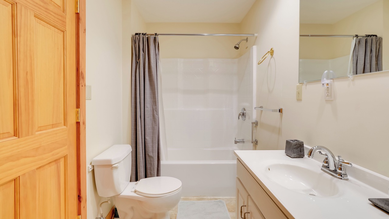 Photo of Bathroom in Procious
