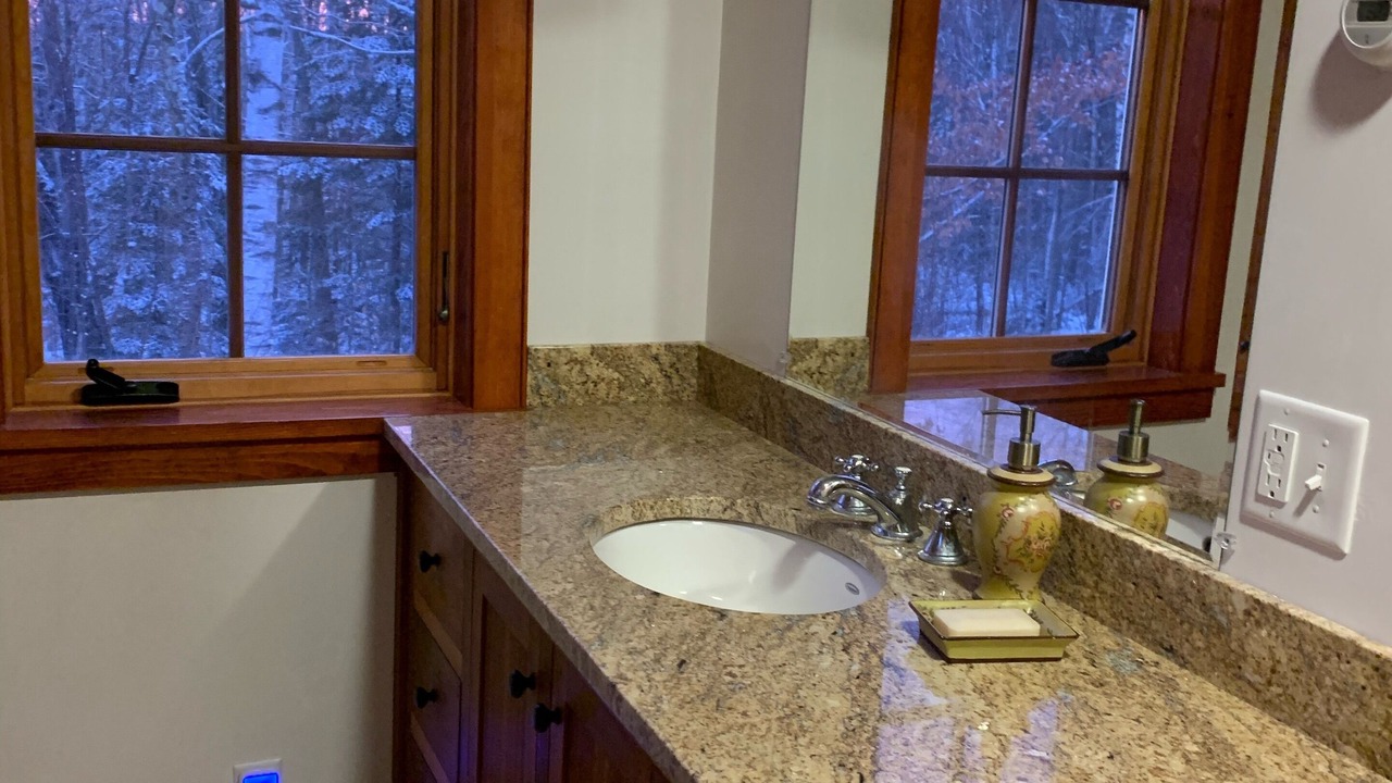 Photo of Bathroom in Warren