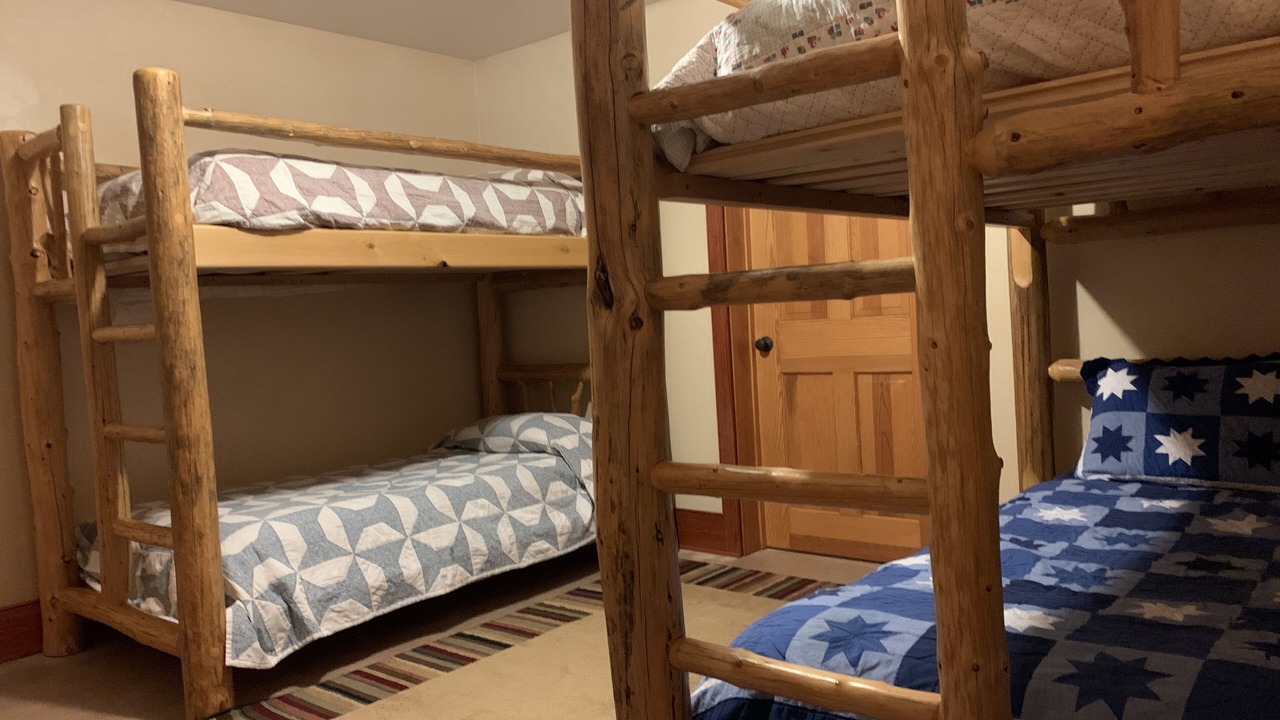 Photo of Bedroom in Warren