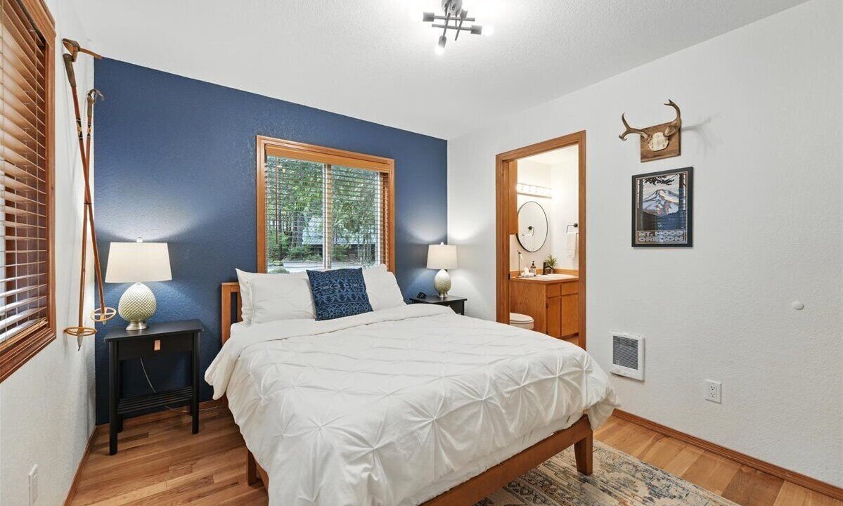 Photo of Bedroom in Rhododendron