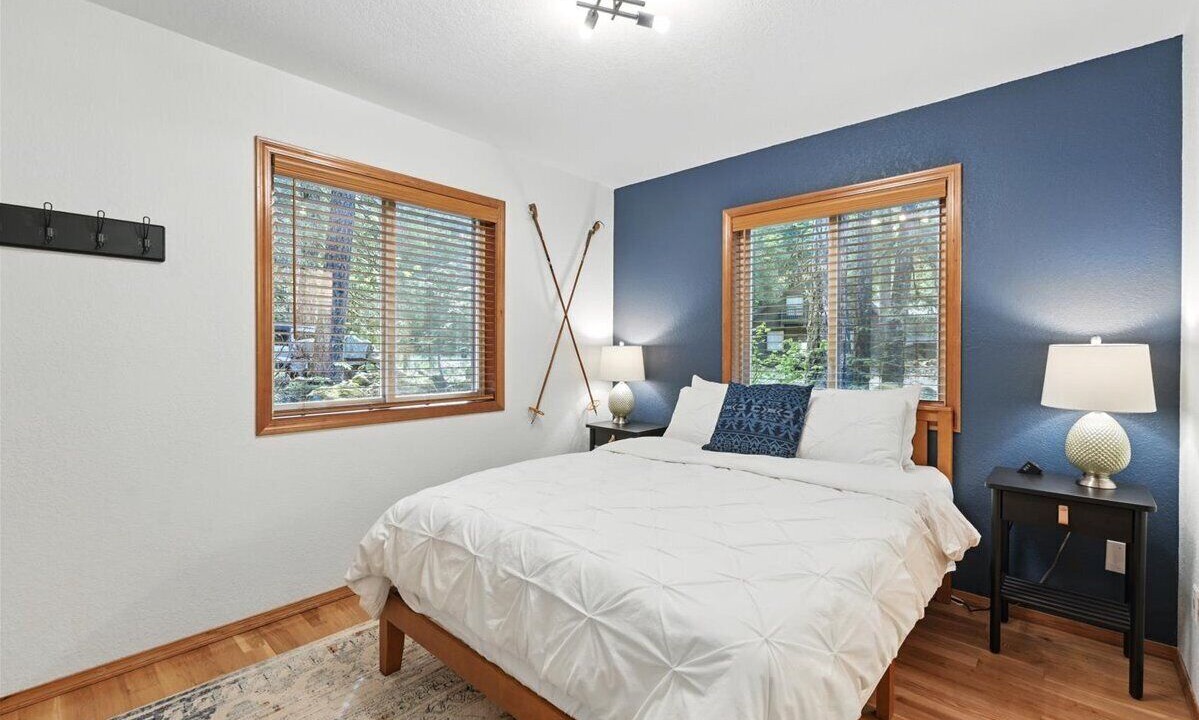 Photo of Bedroom in Rhododendron