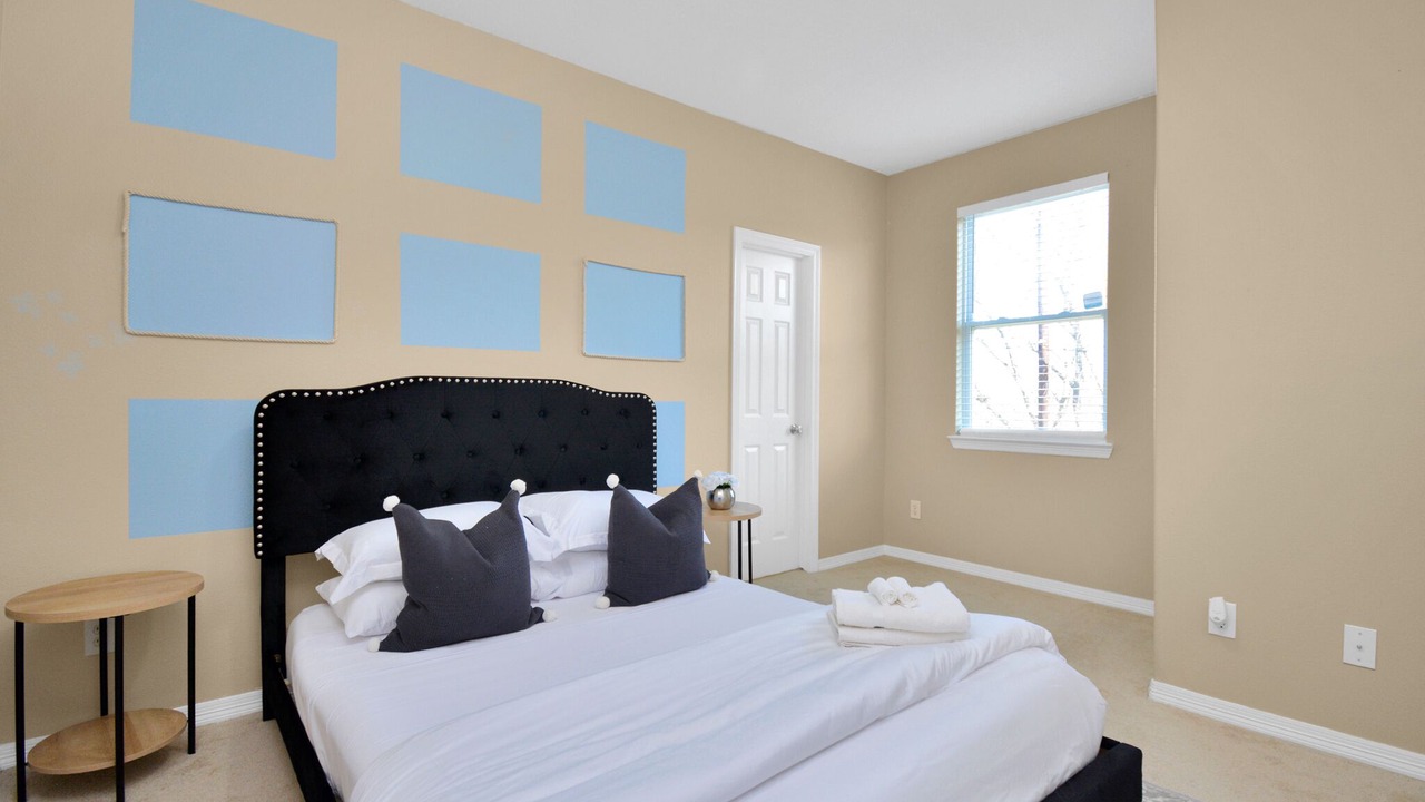 Photo of Bedroom in Pearland
