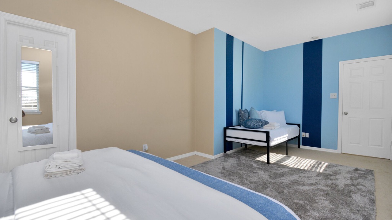 Photo of Bedroom in Pearland
