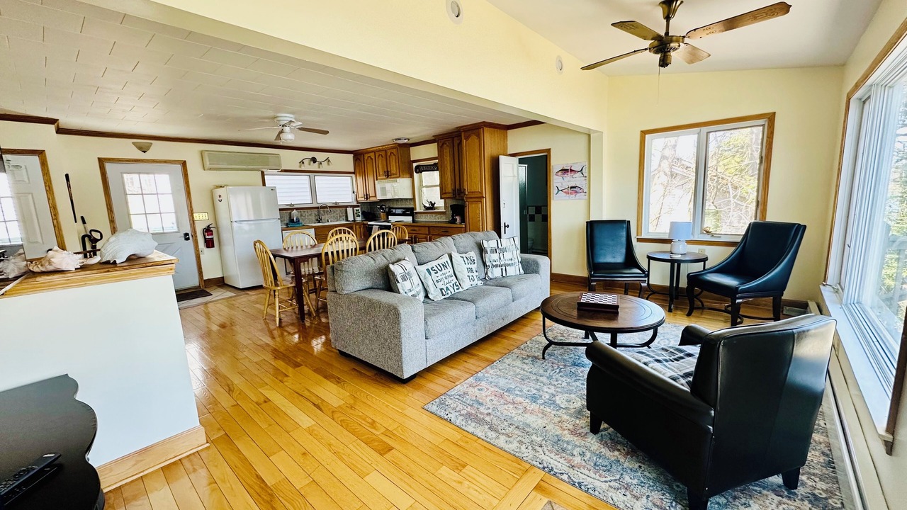 Photo of Livingroom in Honeoye