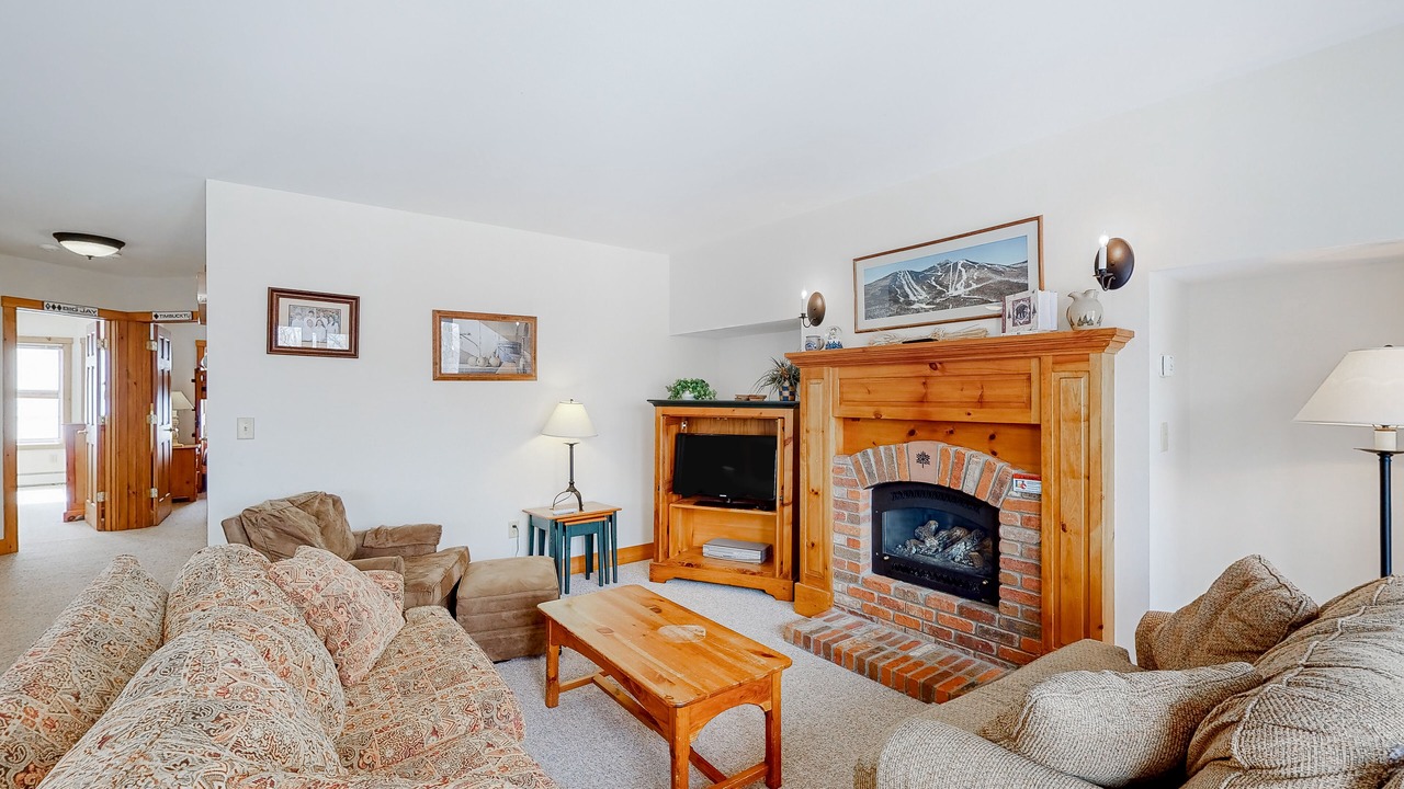 Photo of Livingroom in North Troy