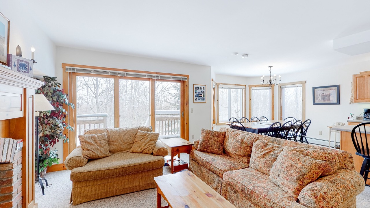Photo of Livingroom in North Troy