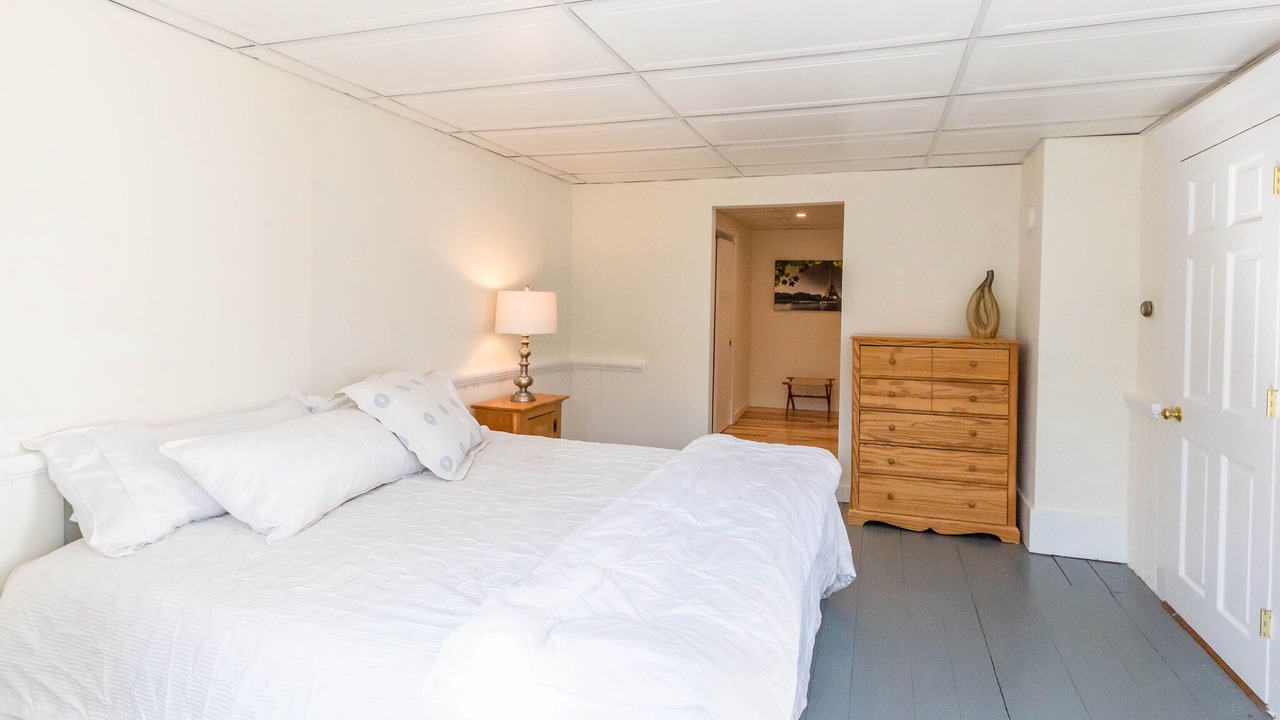 Photo of Bedroom in Sunapee