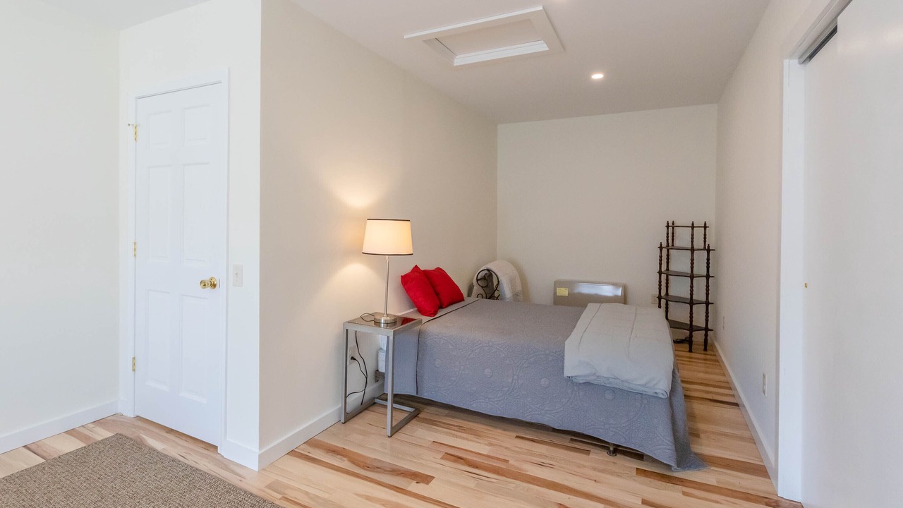 Photo of Bedroom in Sunapee
