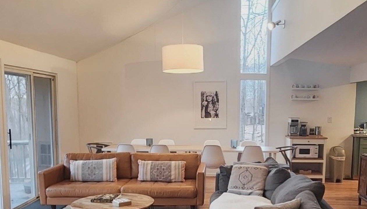 Photo of Livingroom in Berkeley Springs