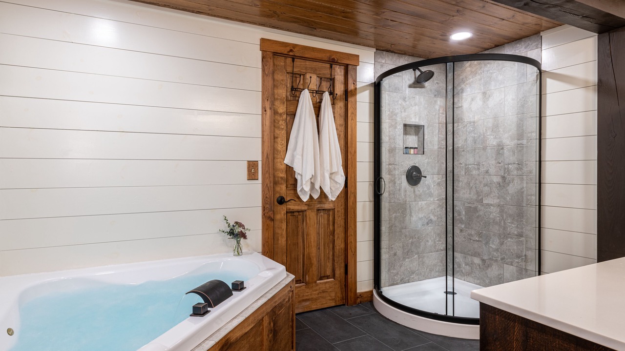 Photo of Bathroom in Jeffersonville