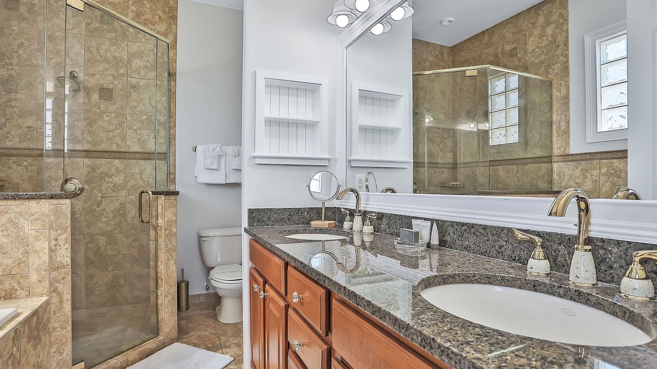 Photo of Bathroom in Reunion