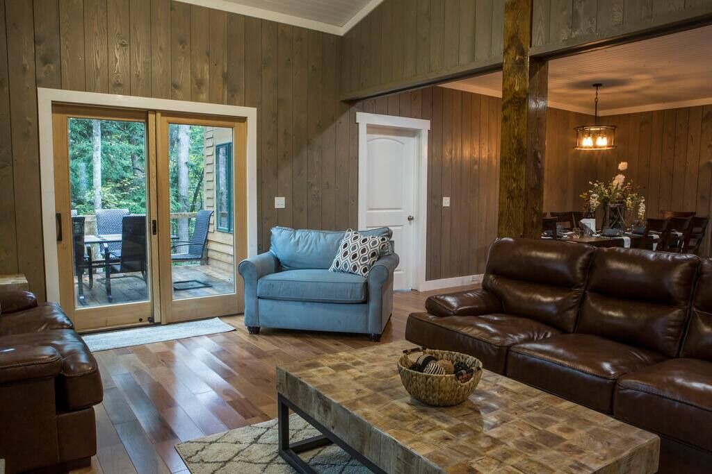 Photo of Livingroom in Victor