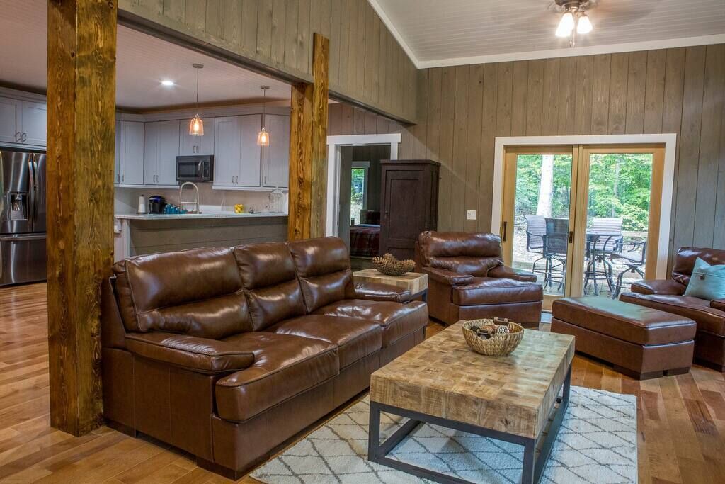 Photo of Livingroom in Victor