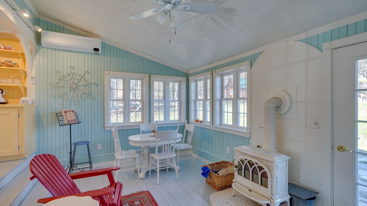 Photo of Bedroom in Vernon