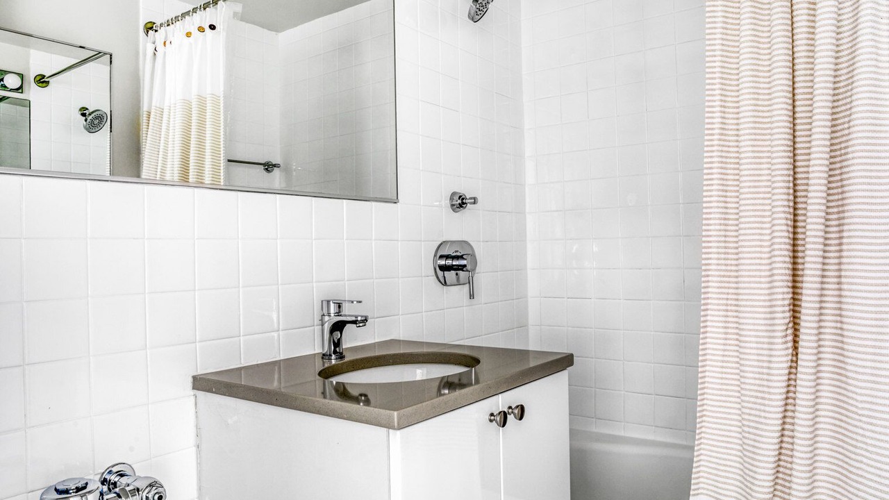 Photo of Bathroom in Prudential - St. Botolph